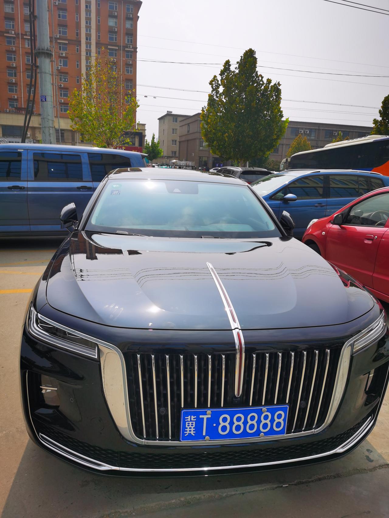 衡水出差偶遇红旗h9,车牌号真牛逼_红旗h9车友圈_懂车帝