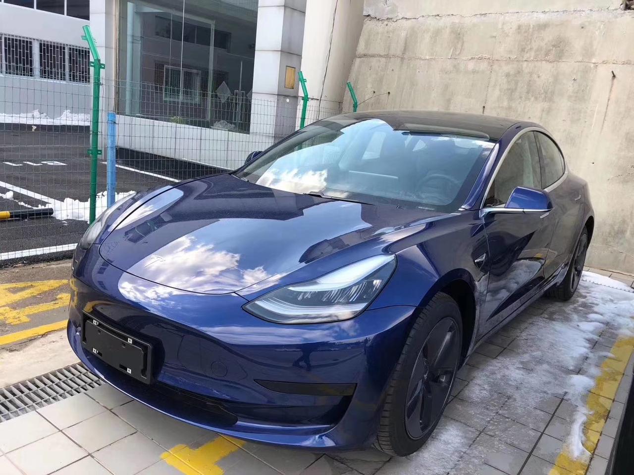 中签啦订上我心爱的model3喜欢冷光银