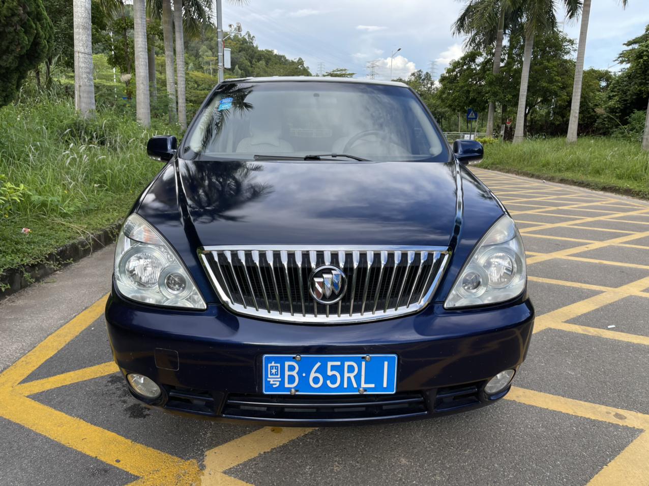 因业务发展改变忍痛割爱自己的爱车2015年深圳户粤b别克gl824自动7座