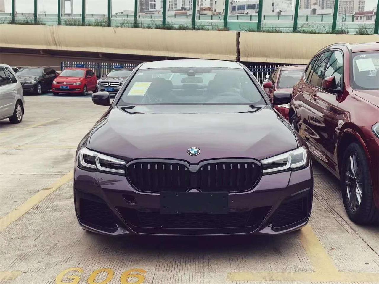 提21款宝马540i紫罗兰,车友们觉得紫色适合吗?耐看吗_懂车帝