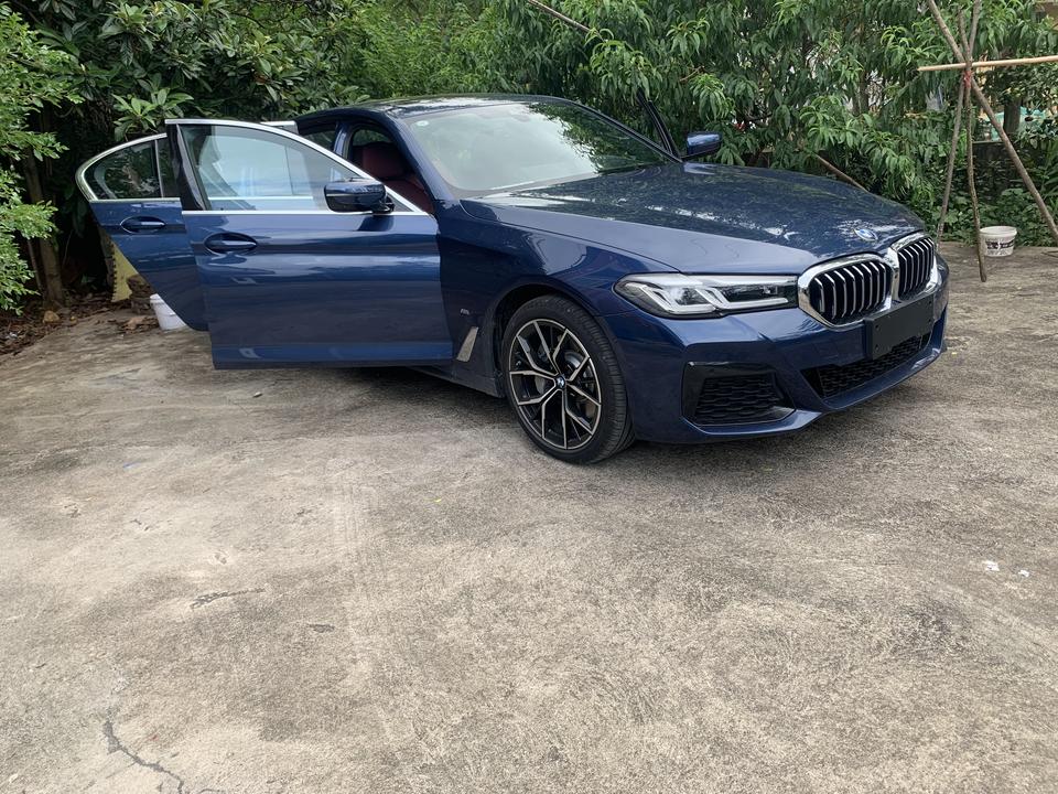 宝马5系尊享量子蓝提车作业_宝马5系车友圈_懂车帝