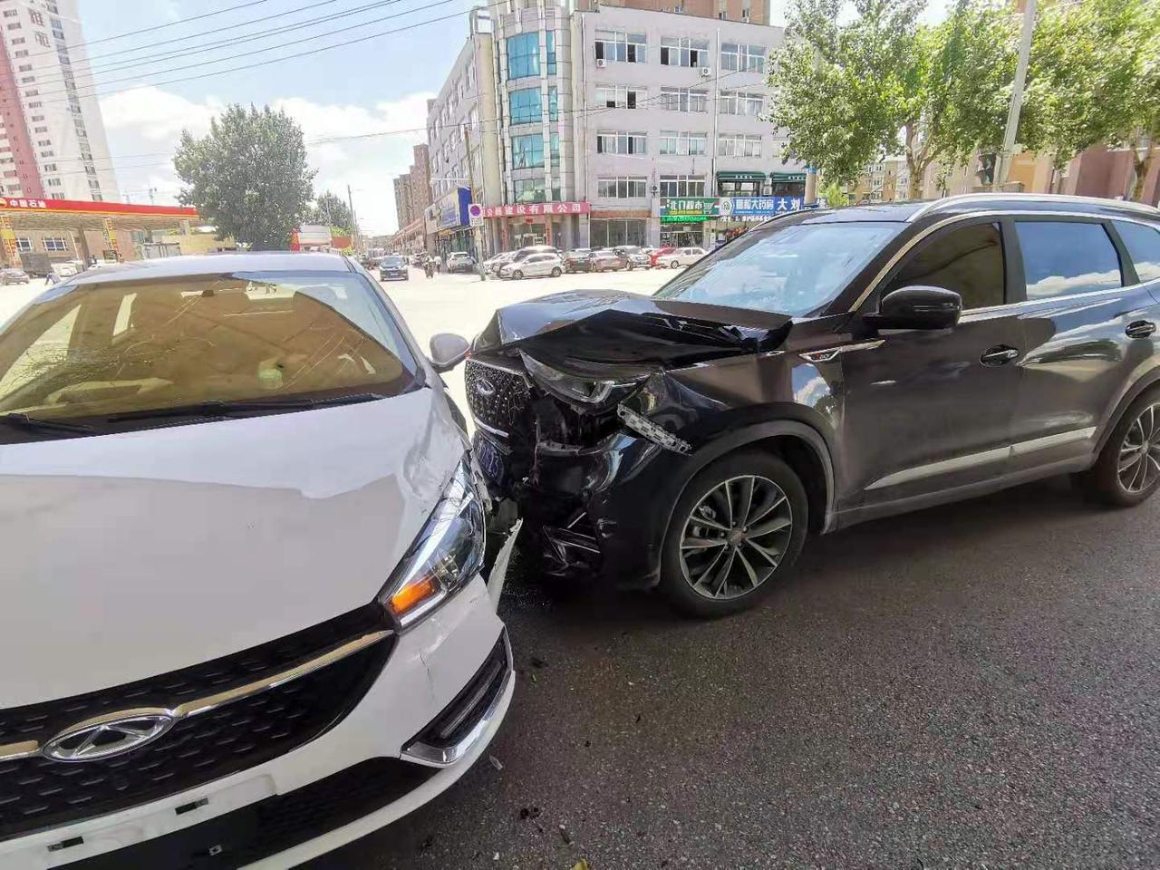 瑞虎8p 30码速度碰撞 结果太伤心_瑞虎8 plus车友圈_懂车帝