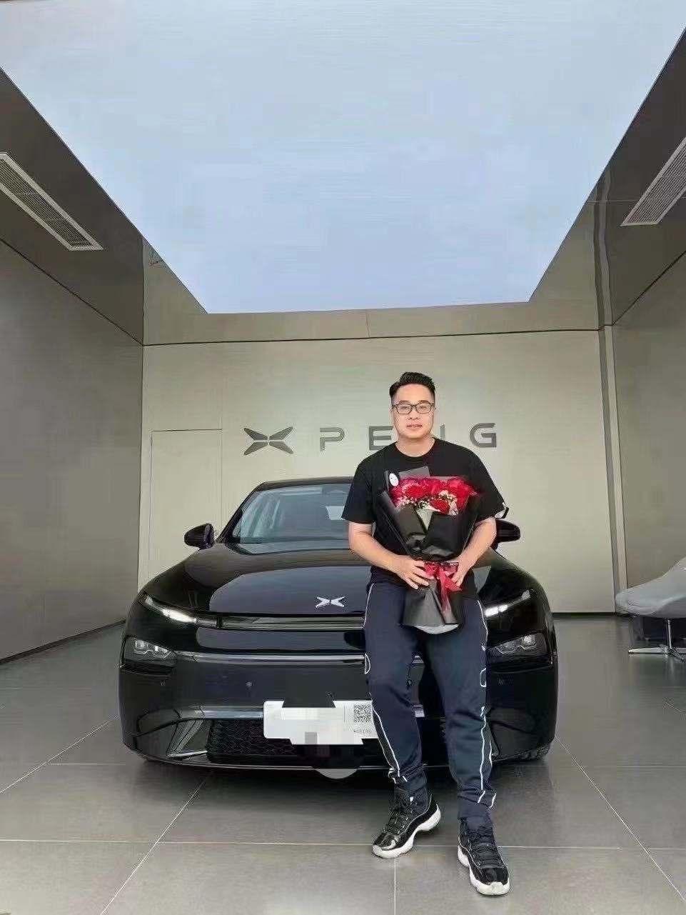 广东体育频道足球评述员陈凯冬喜提p7