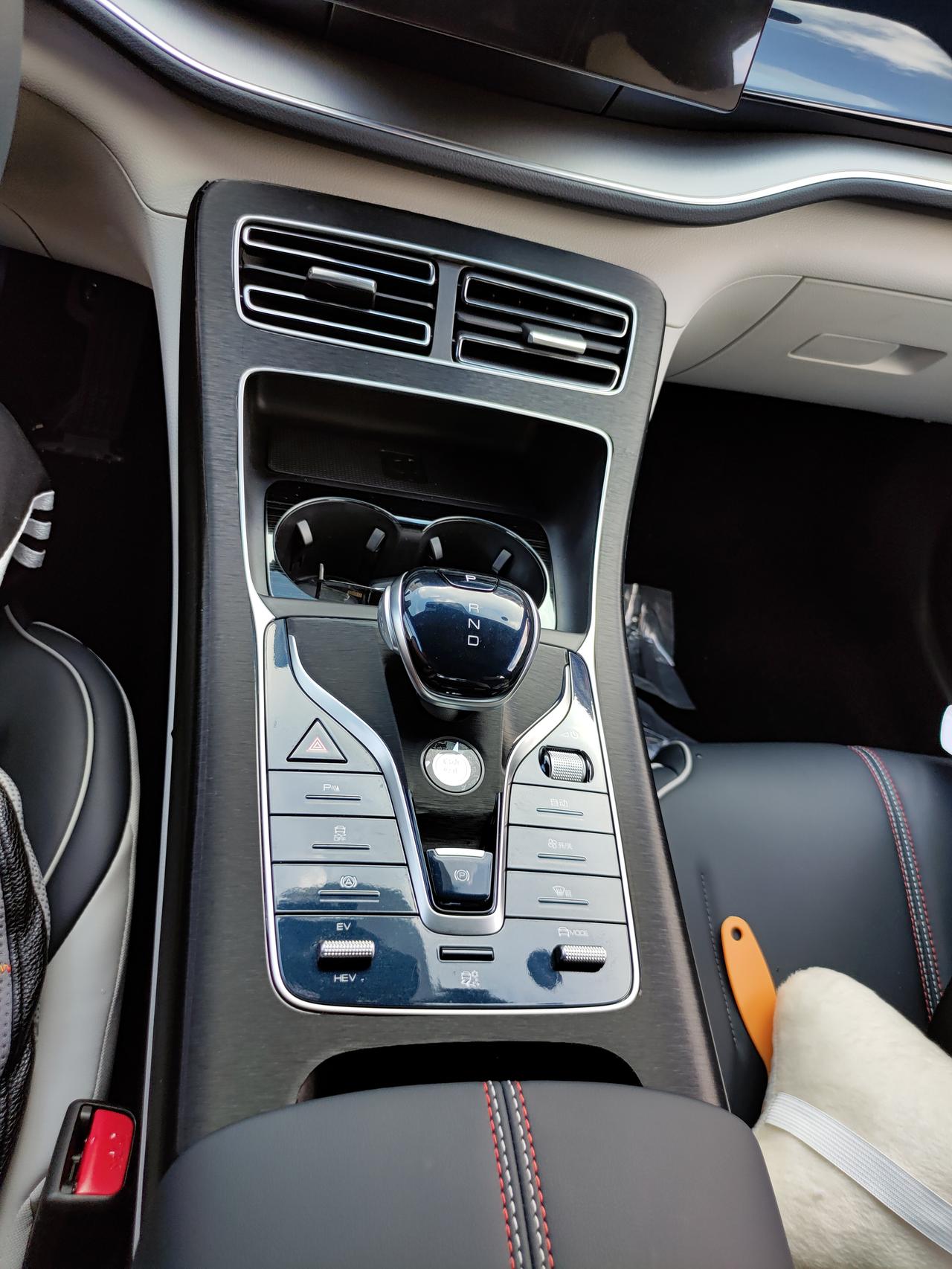 秦plus中控拉丝膜值得拥有