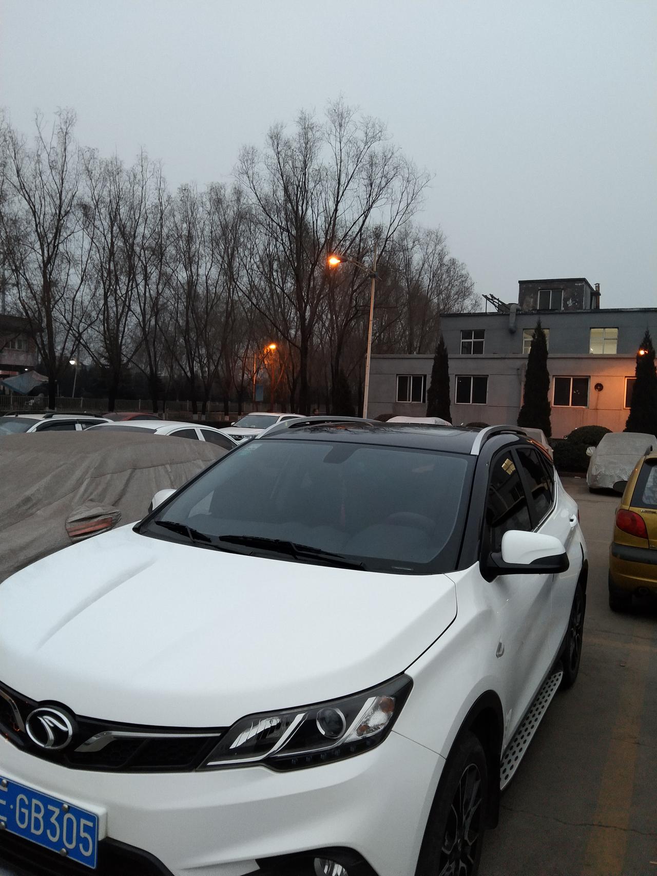 300车顶改色,忘了改后视镜_东南dx3车友圈_懂车帝