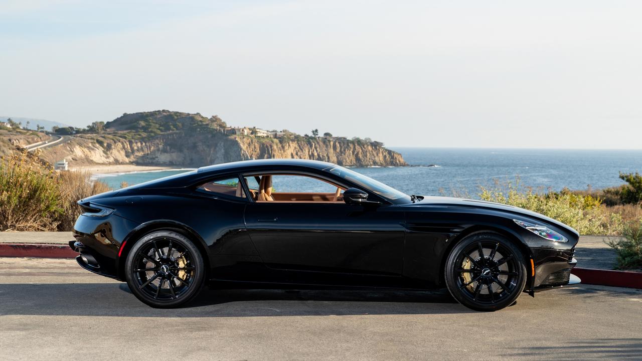 阿斯顿马丁 db11 amr_阿斯顿·马丁db11车友圈_懂车帝