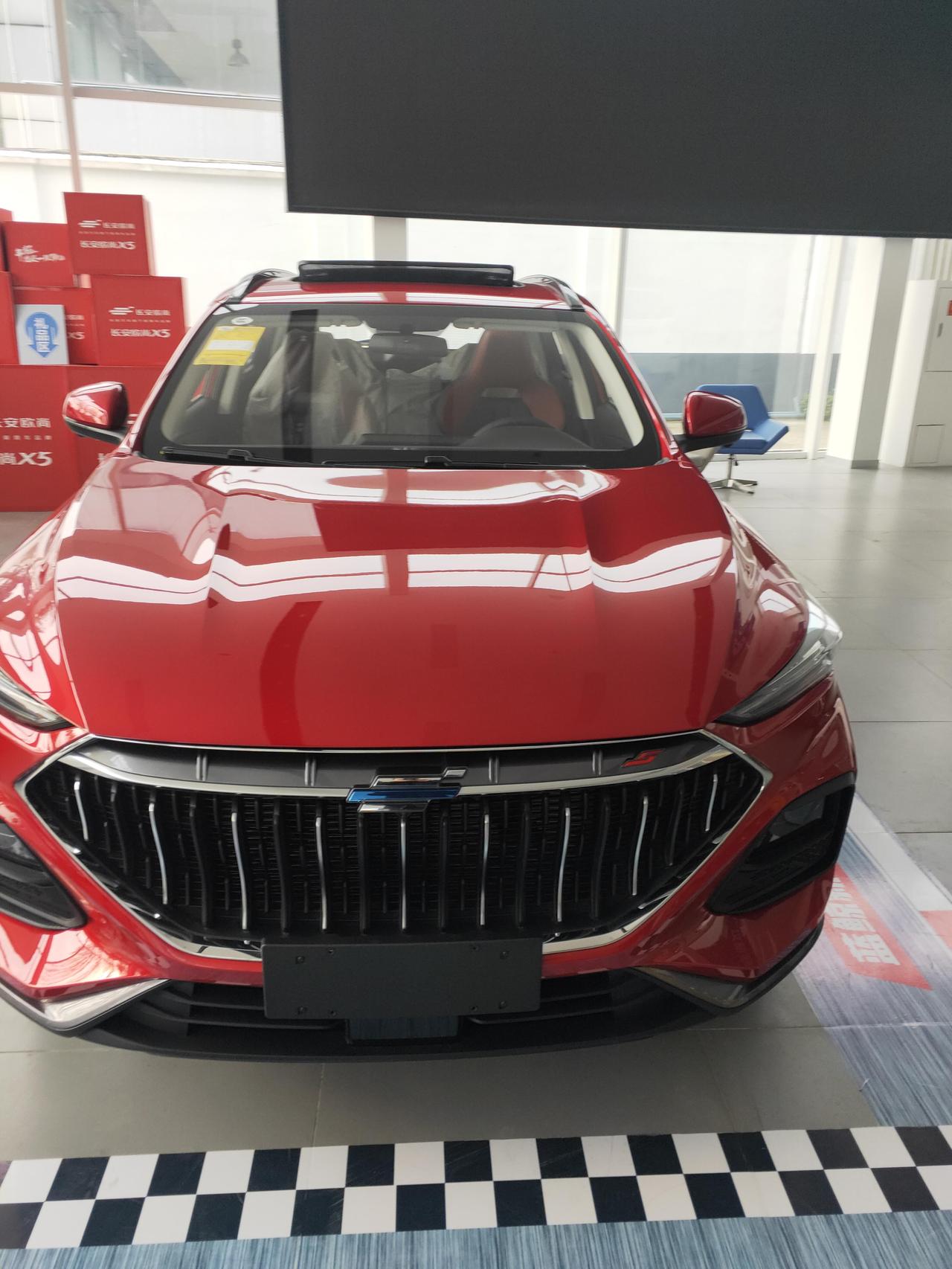 有没有提骚红色的_长安欧尚x5车友圈_旧铁皮往南开5252_懂车帝