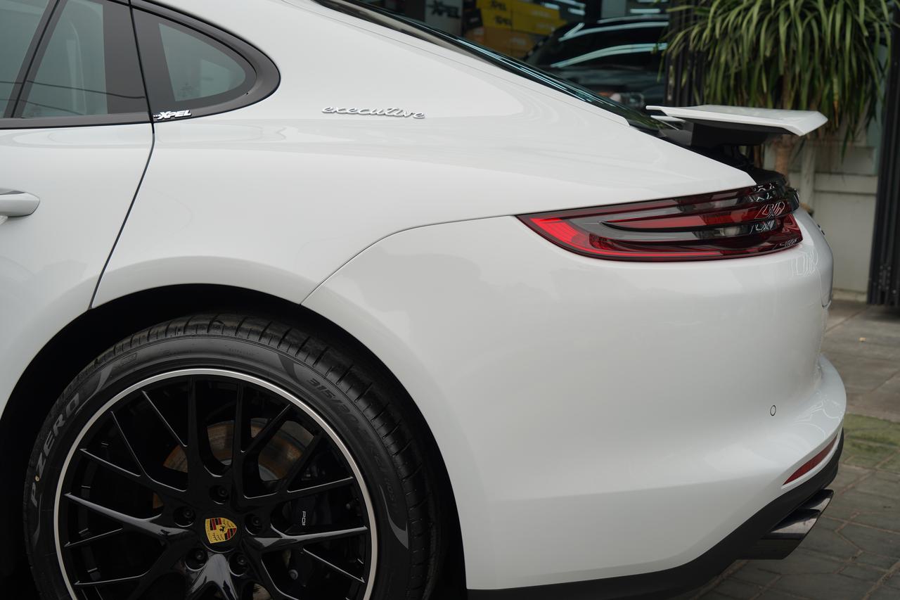 今日交车第二台 保时捷帕拉梅拉 原车漆:细花白 全车装贴xp