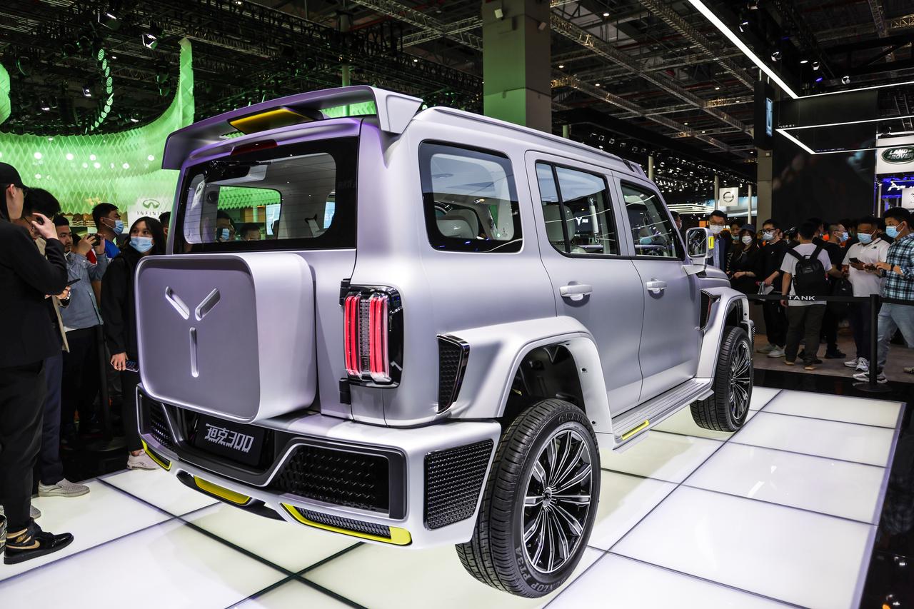 坦克300赛博朋克定制版