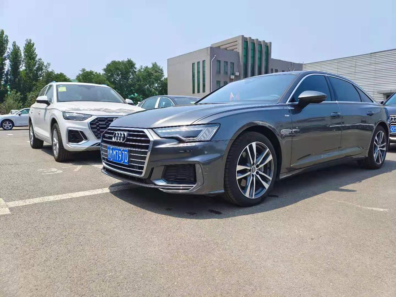 奥迪a6l天云灰实拍