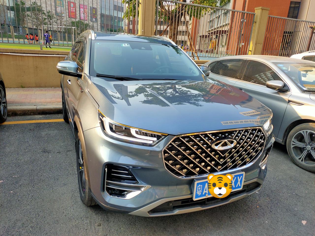 无聊搞搞中网扣扣车尾标瑞虎8plus