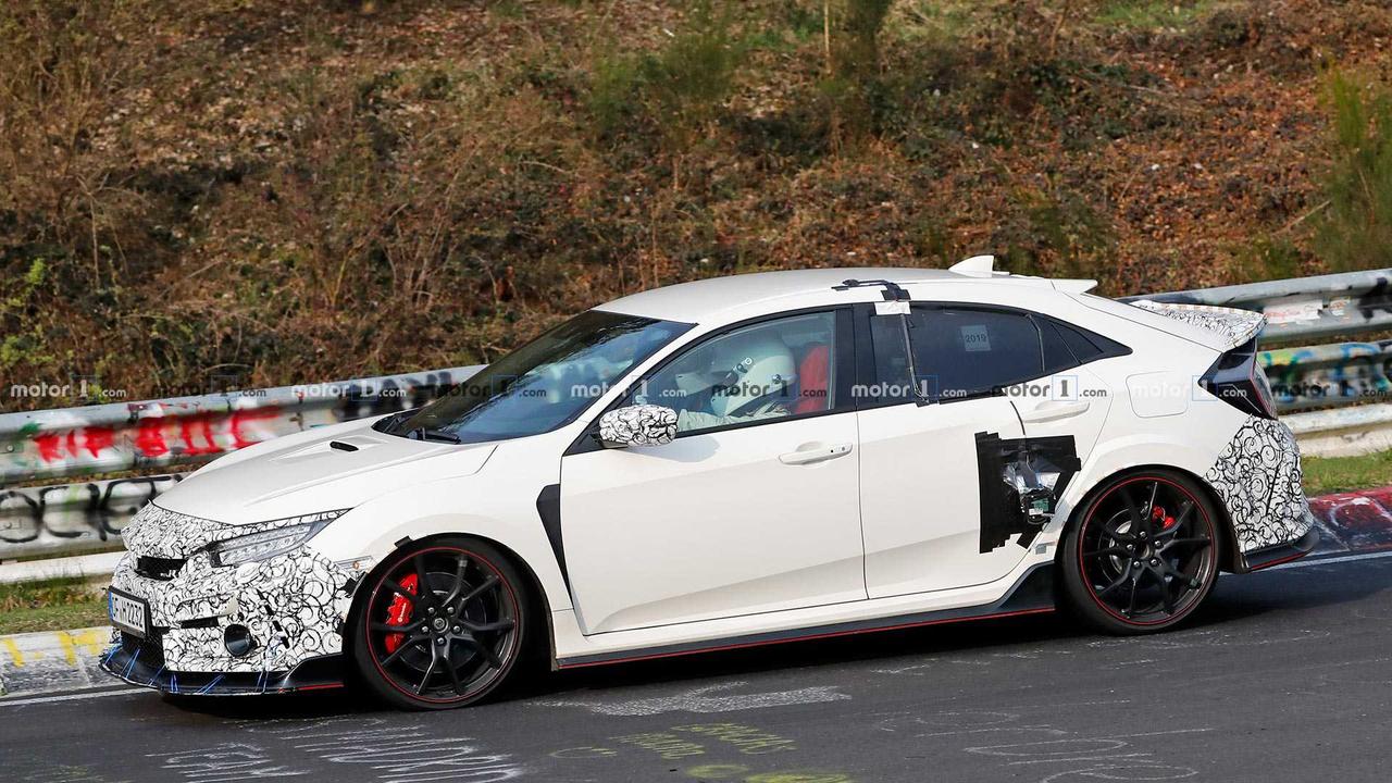 新款本田思域type r正在纽北赛道进行测试 此次改款外观仅