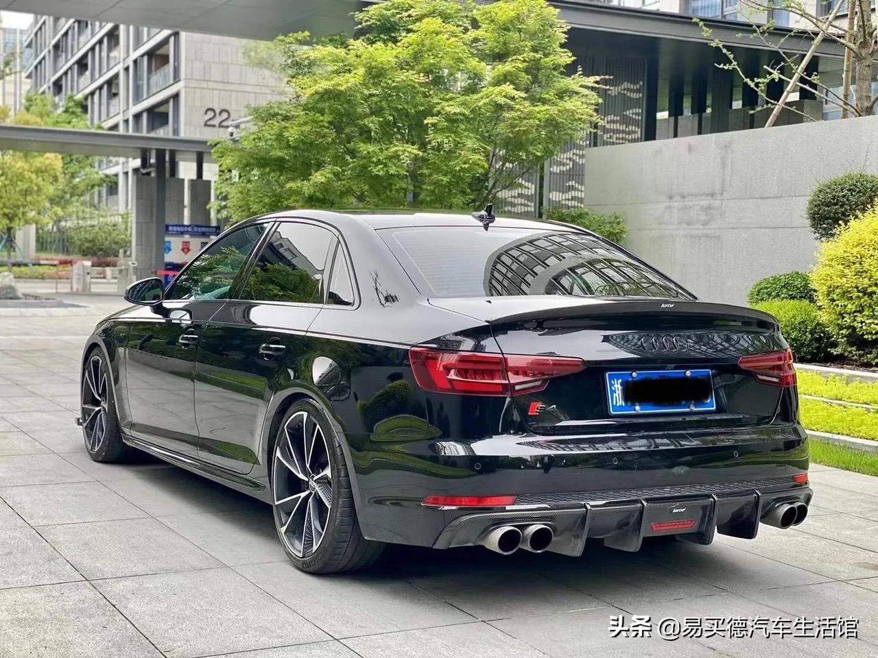 19年奥迪s4黑武士全车原版少许补漆全程4s店保养安全行驶4万公里动力