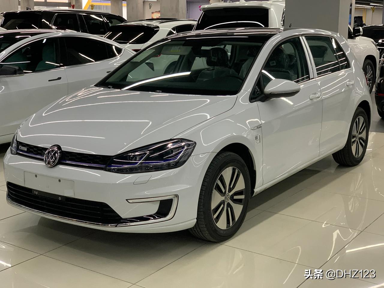 性价比自用车,纯电小钢炮 2020款高尔夫 驰(纯电)外白内