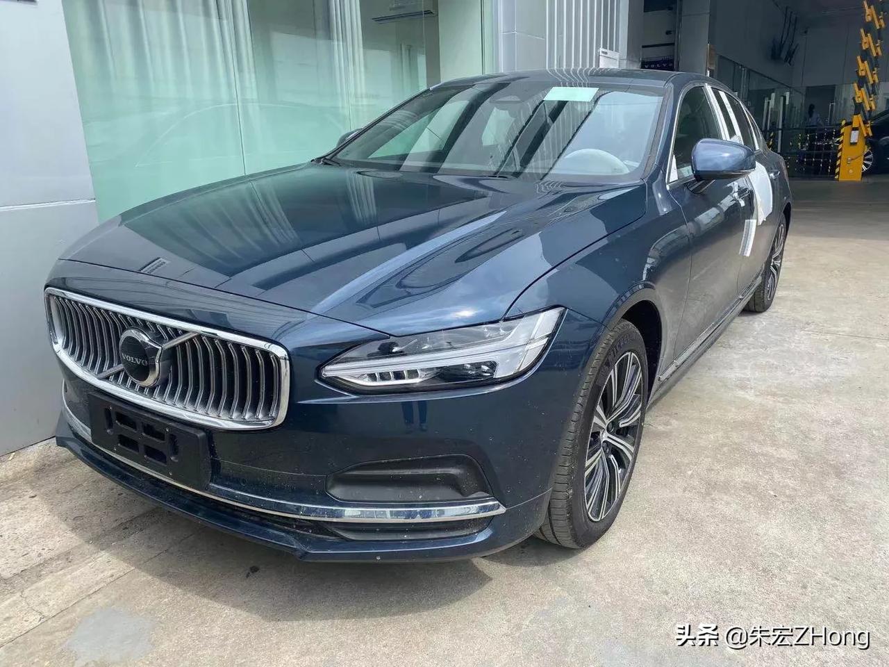 沃尔沃##沃尔沃s90#新推出来的牛仔蓝 s90 牛仔蓝