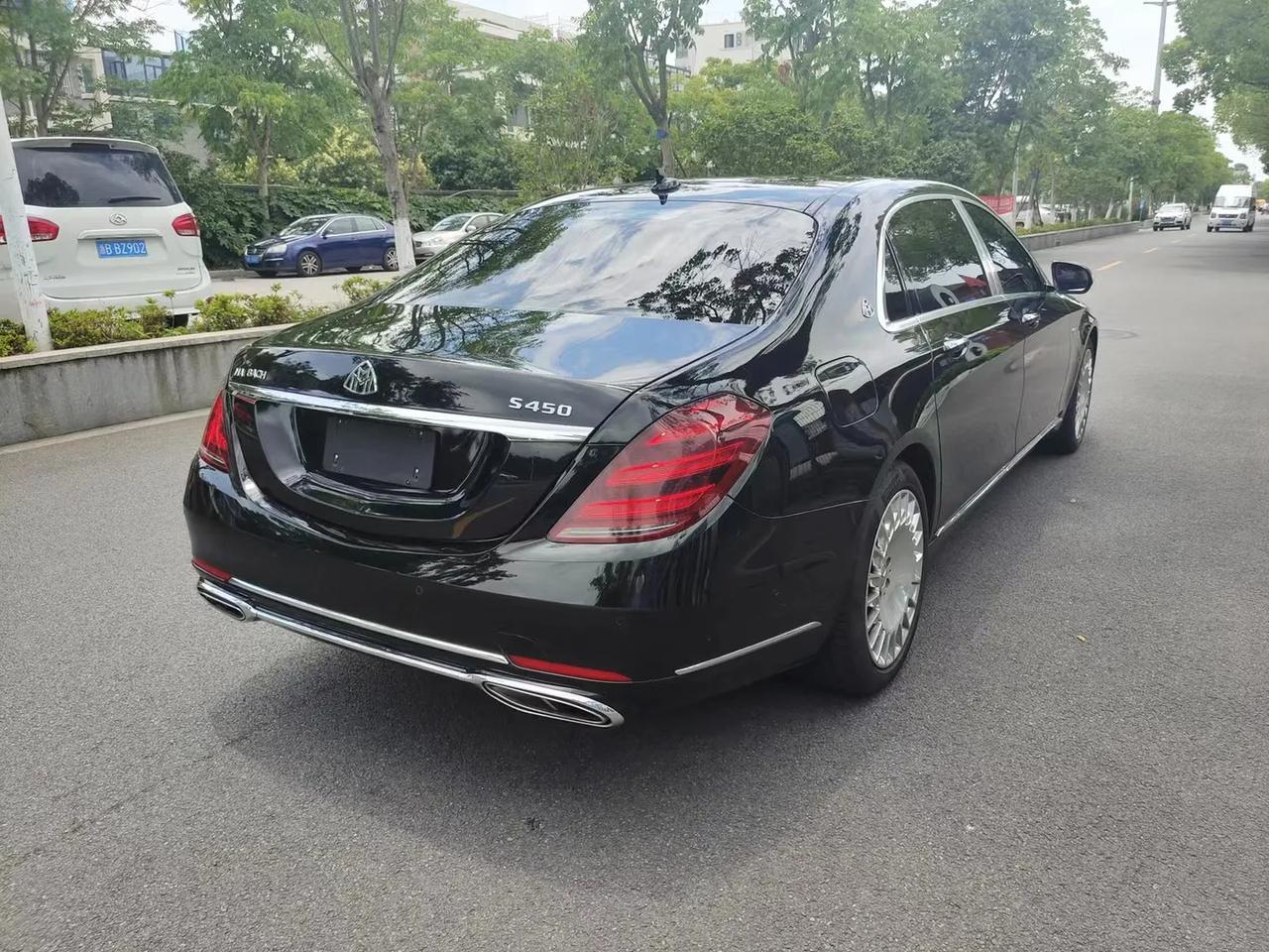 2020上牌公里1万多:迈巴赫s450精品车没有一点事故:支