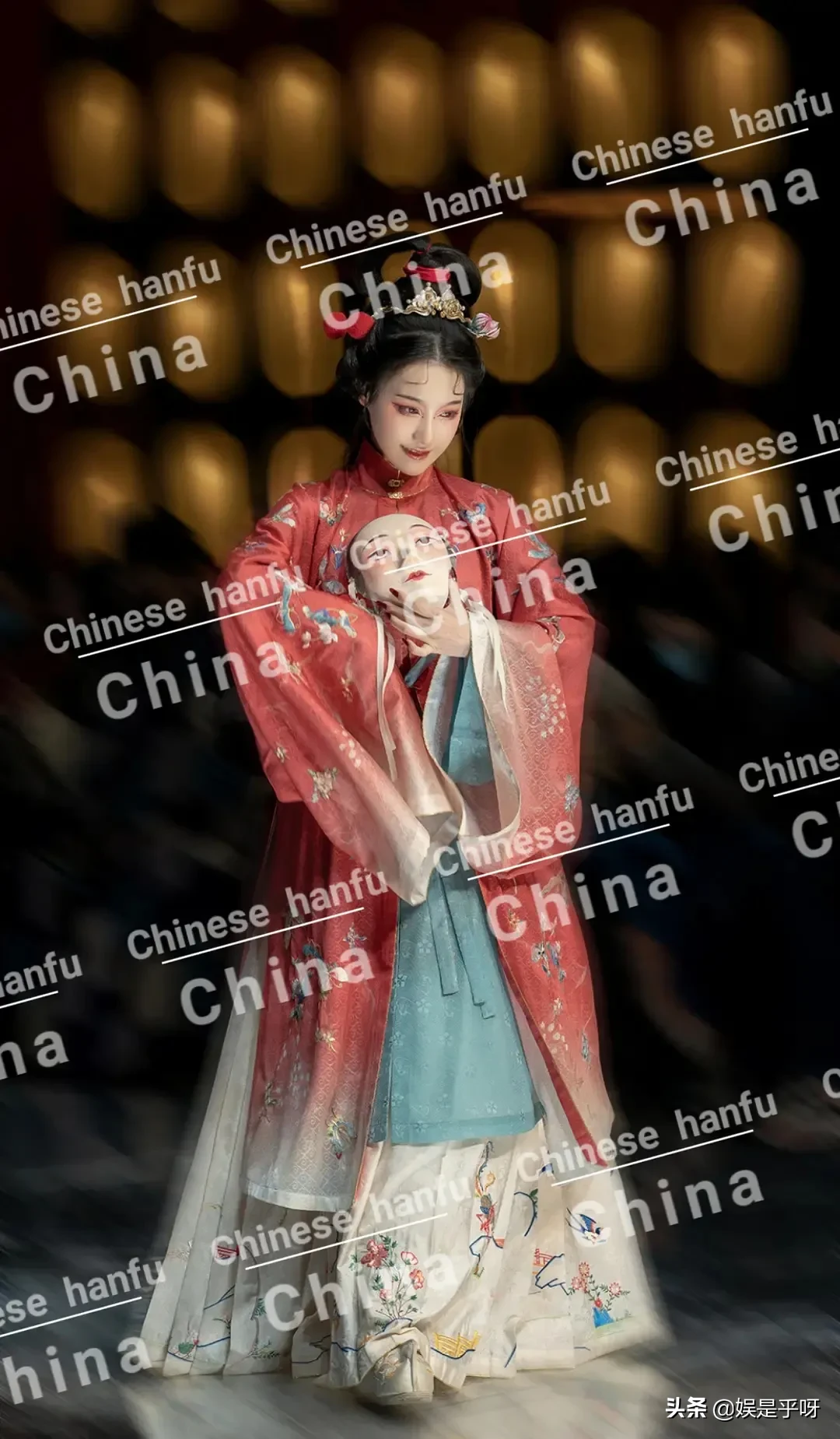 山水霓裳|春晚李宇春《山水霓裳》是美艳绝伦还是有待商榷?