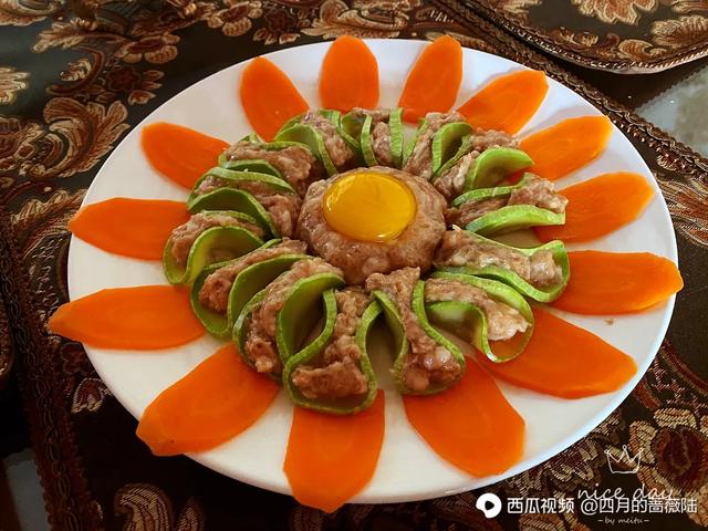 年夜饭用萝卜做花开富贵寓意高贵富有做法简单好看又好吃