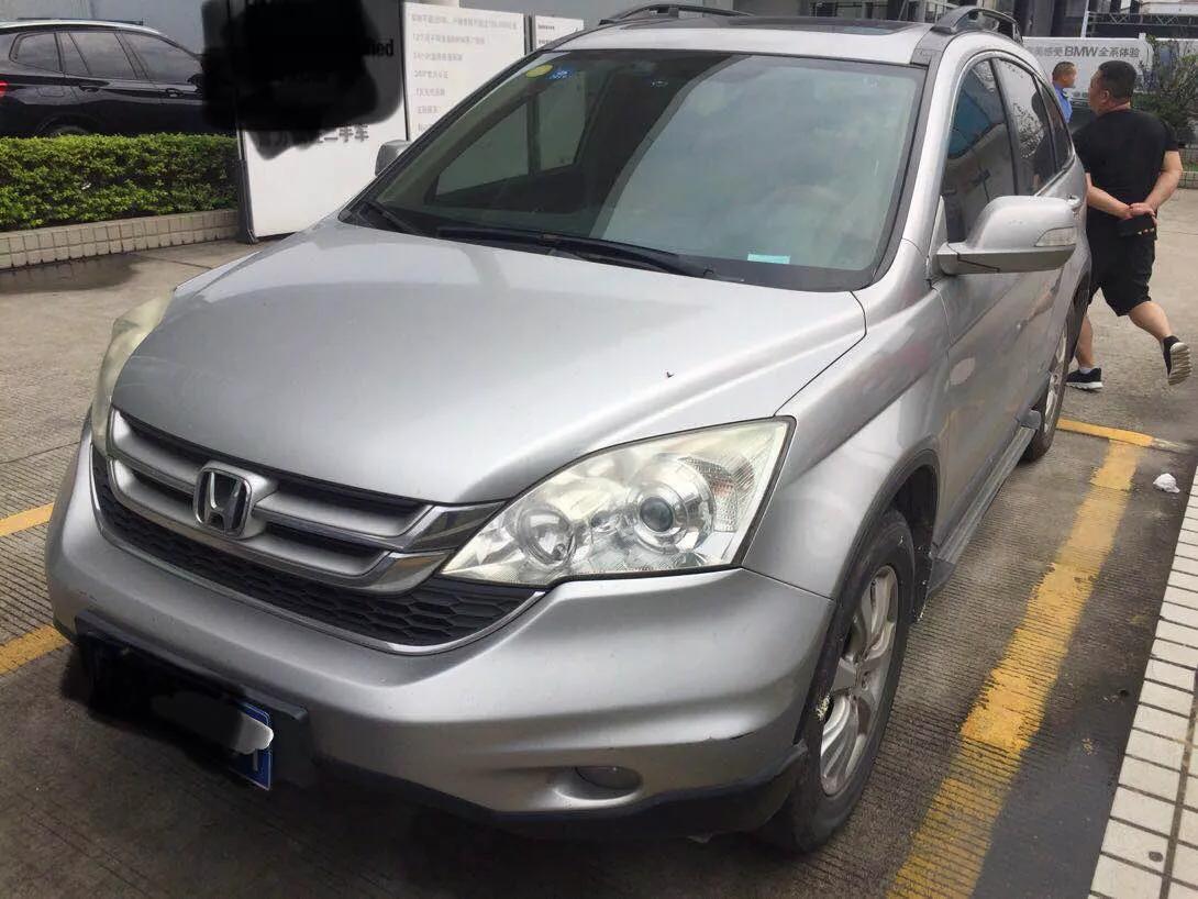 08款,09年上牌crv,是二手车,当年这款车是非常火爆,可