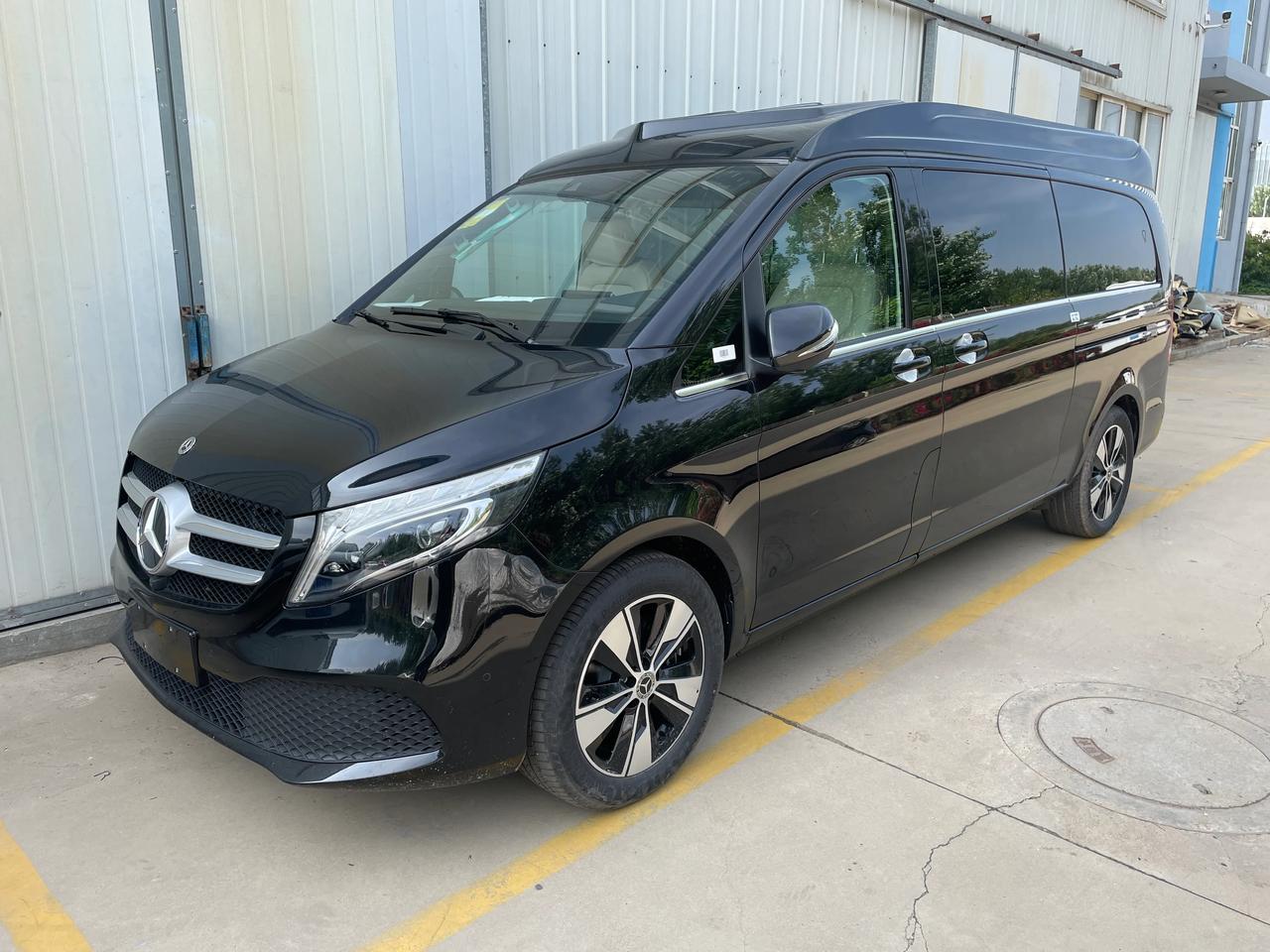 目前市场上相当抢手的2020款奔驰v260l 高顶配置的现车