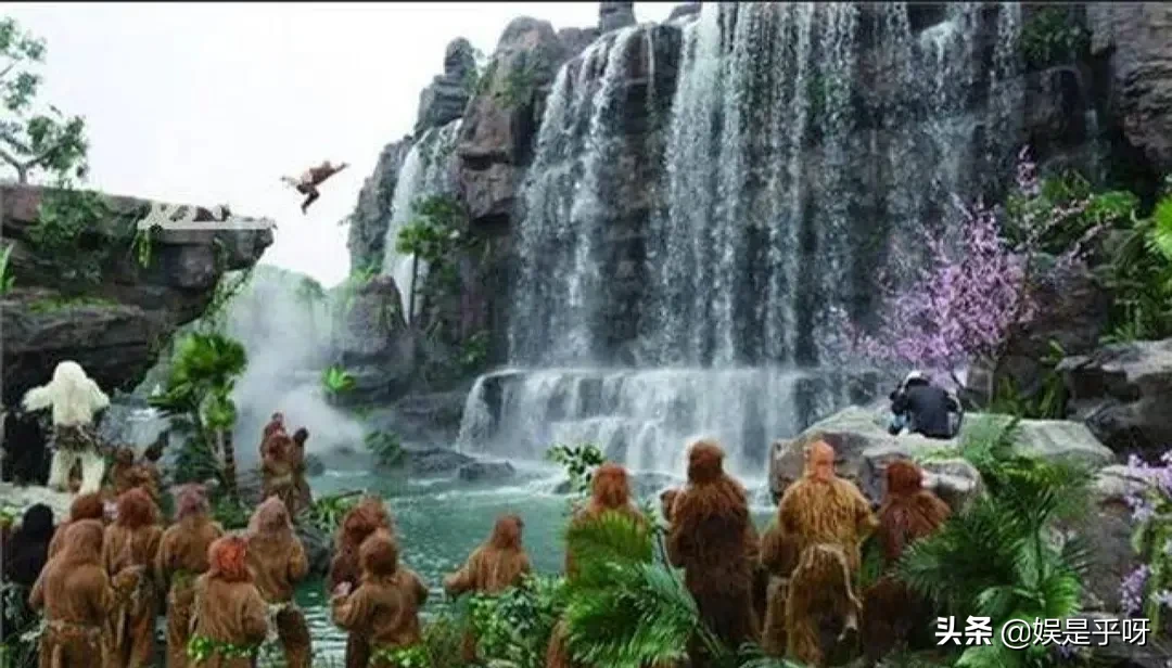 山水霓裳|春晚李宇春《山水霓裳》是美艳绝伦还是有待商榷?