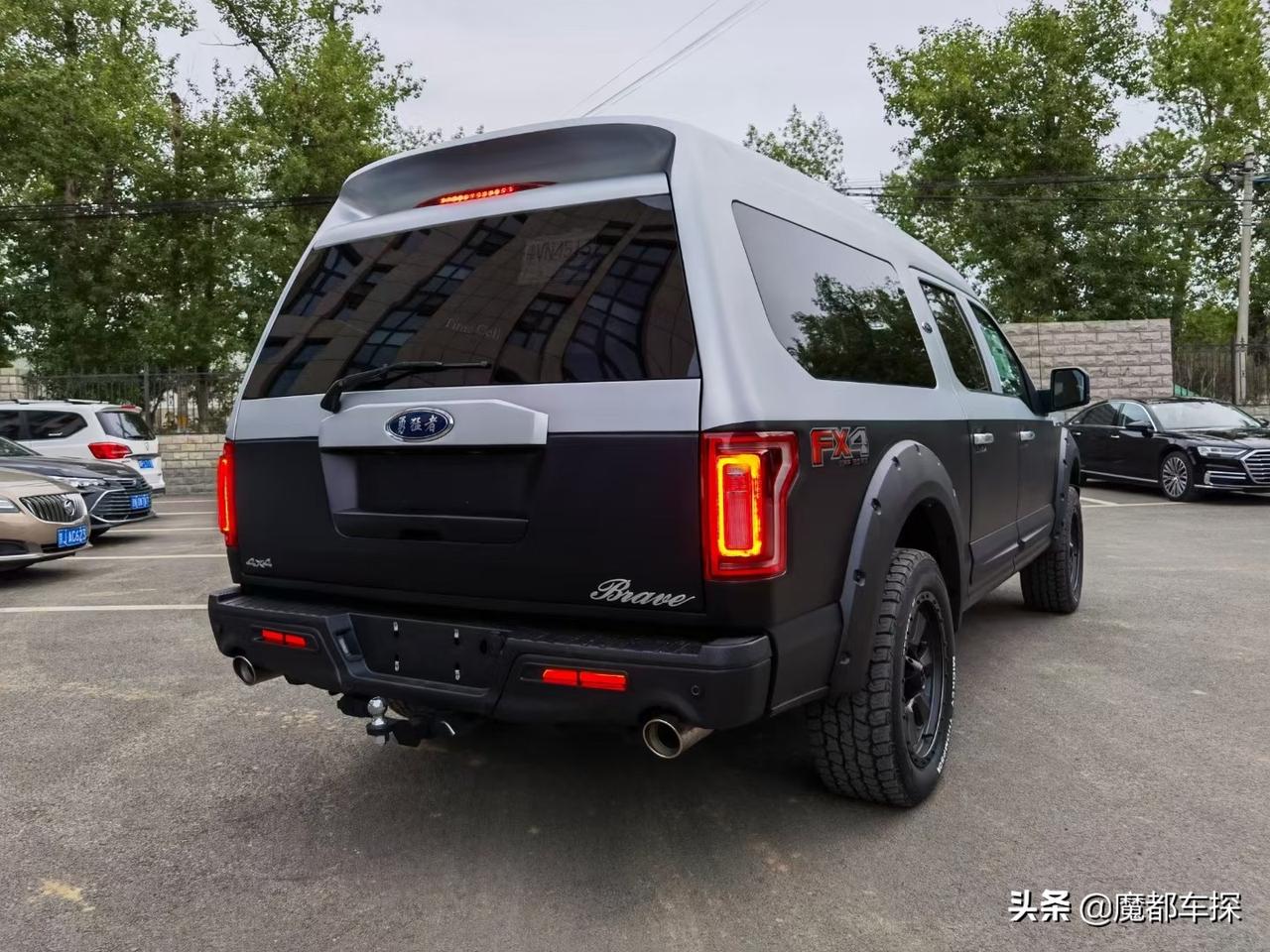 福特e150勇猛者也可以加高顶看着是不是很帅呢