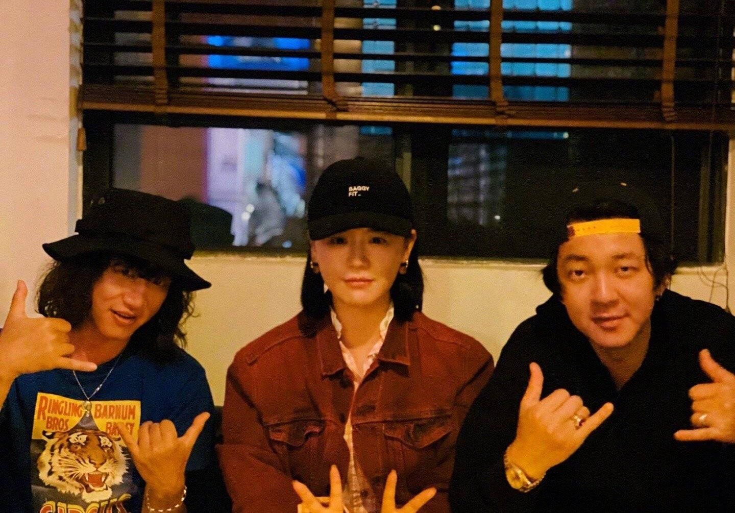 马思纯和张曼乐恋情曝光后被喊话去看看月亮组|文艺|偏爱-娱乐百科