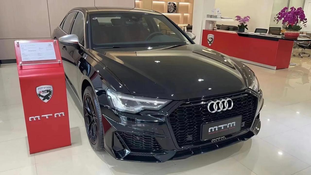 2021款全新奥迪a6l,新车指导价44.38万那款,0公里