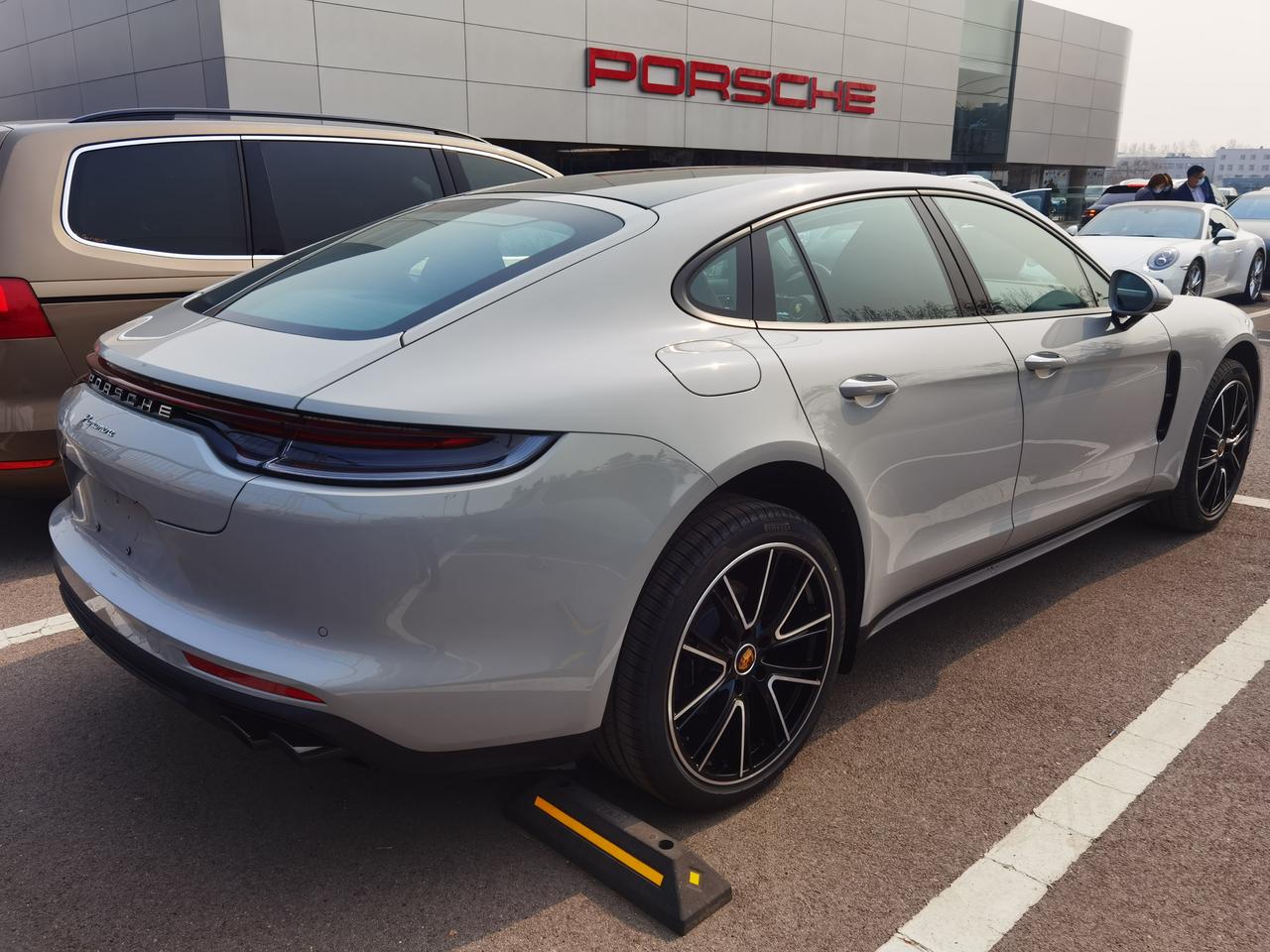 新款帕纳 漂亮不_panamera车友圈_金港保时捷销售_懂车帝