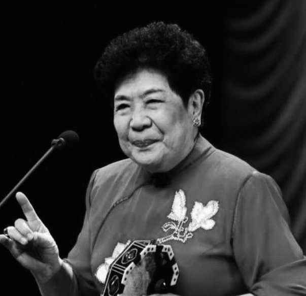 去世|谢东母亲去世 相声演员高峰发文悼念马增蕙老师