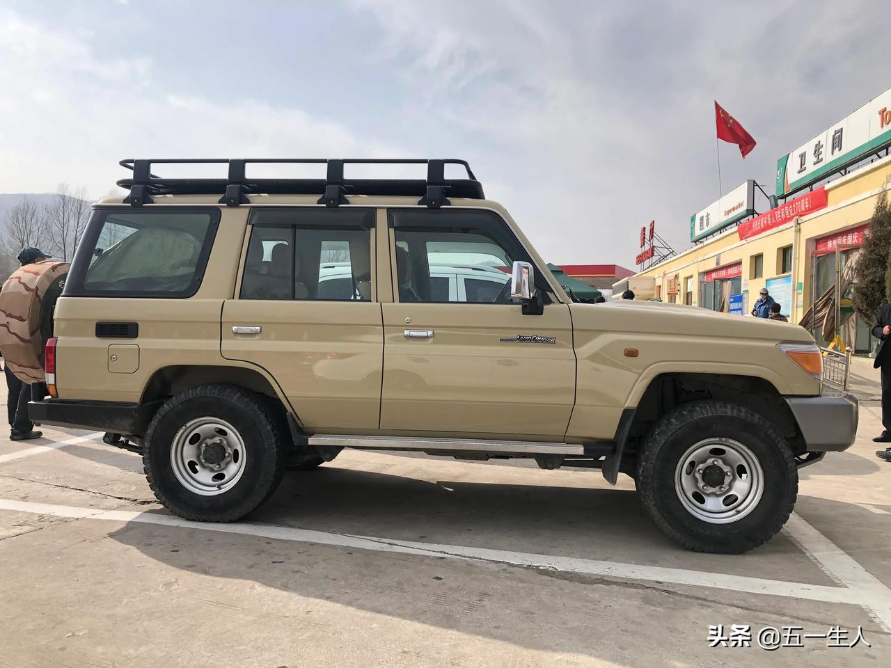 丰田酷路泽lxv6一代经典粗旷的越野神器有幸一睹硬派的气质