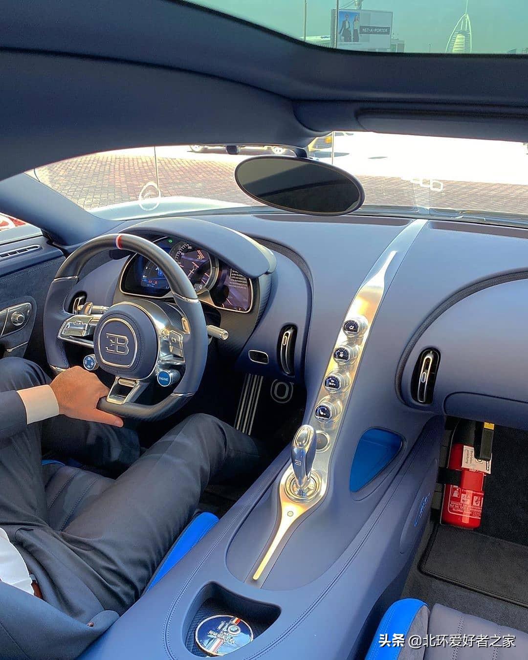 布加迪chiron内饰怎么样?#北环车闻__懂车帝