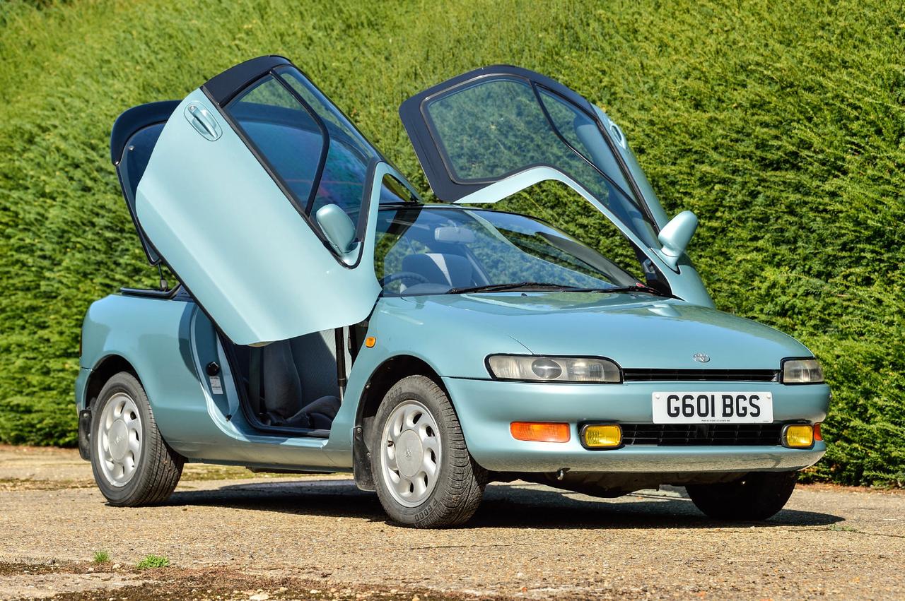 原来真不知道丰田还出过这么科幻的两门车