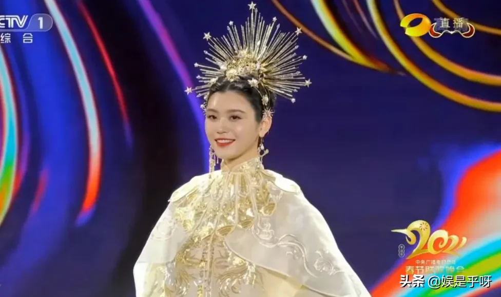 山水霓裳|春晚李宇春《山水霓裳》是美艳绝伦还是有待商榷?