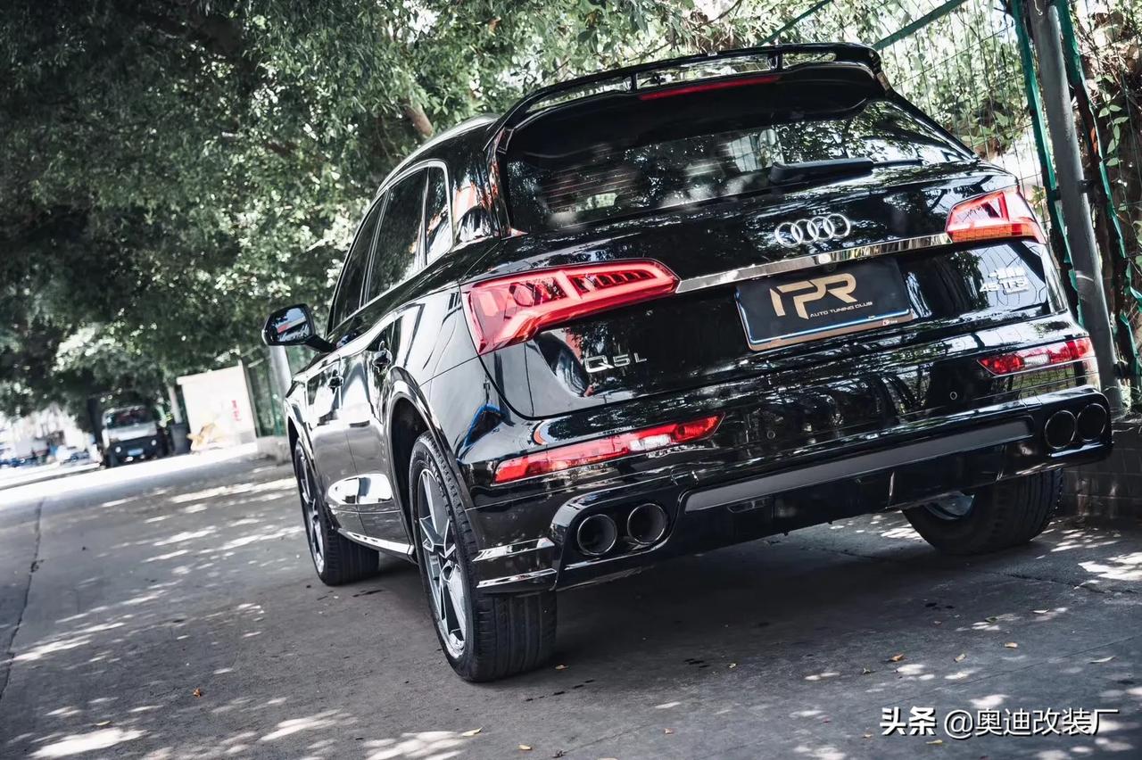 奥迪q5l升级改装 abt 尾唇排气尾翼星耀前包围 做q5l