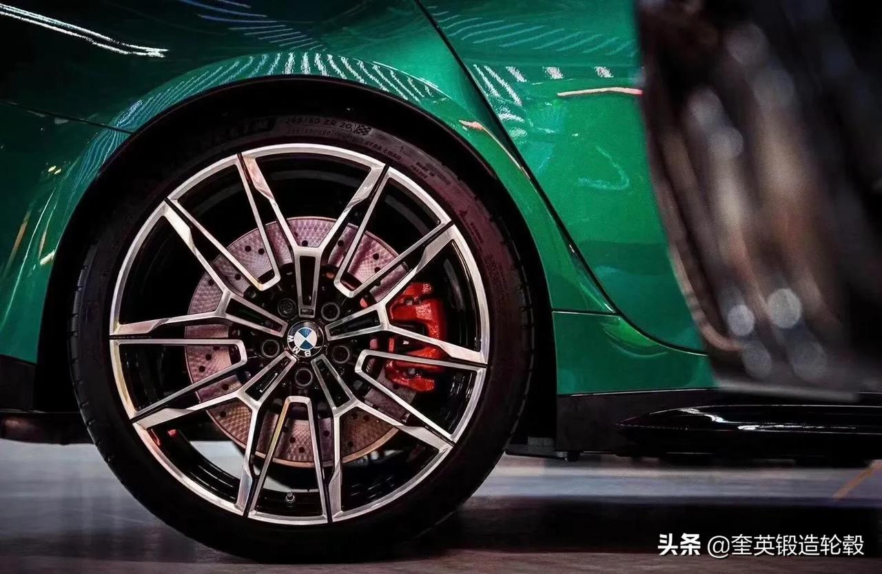 宝马m3大内凹轮毂上身帅到没朋友