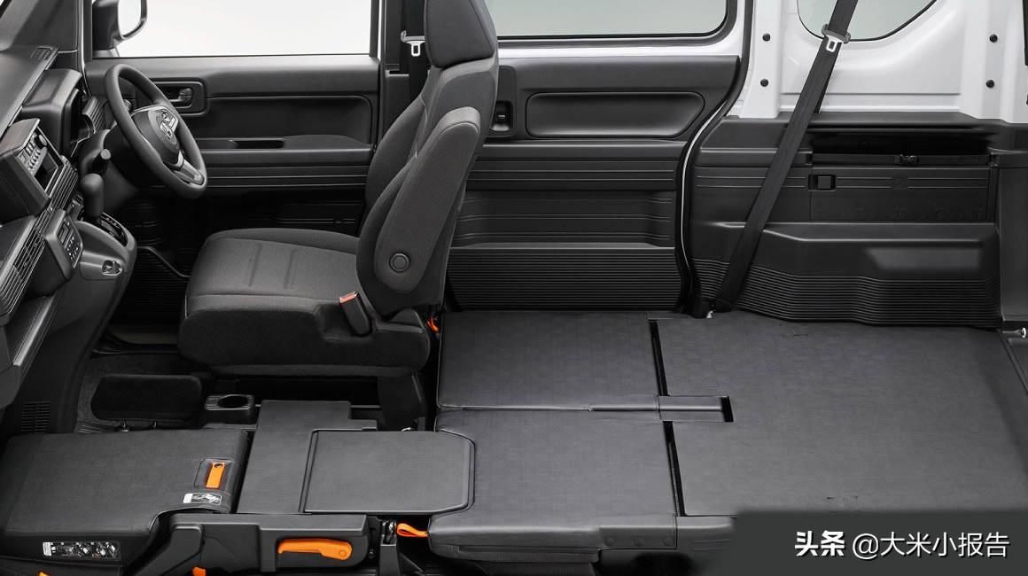 本田n系列面包车,空间灵活多变,利用最大化,即可以拉货也可以