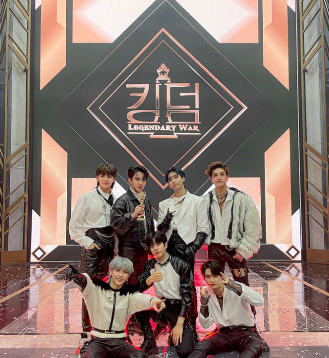 韩国男团straykids登上kingdom的最终王座