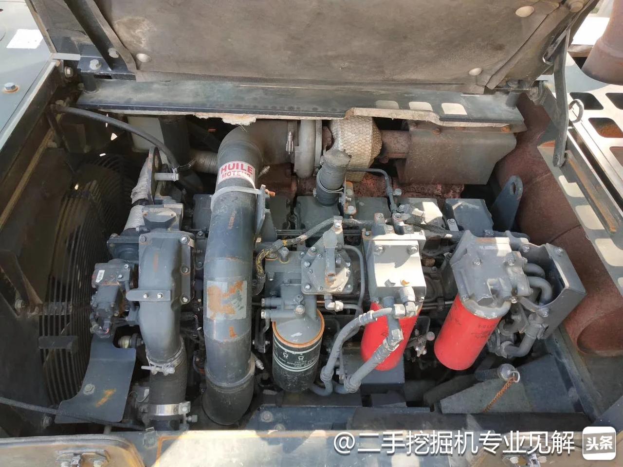 小松pc4508挖掘机采用大型重作业规格铲斗满足用户对大作业量的要求