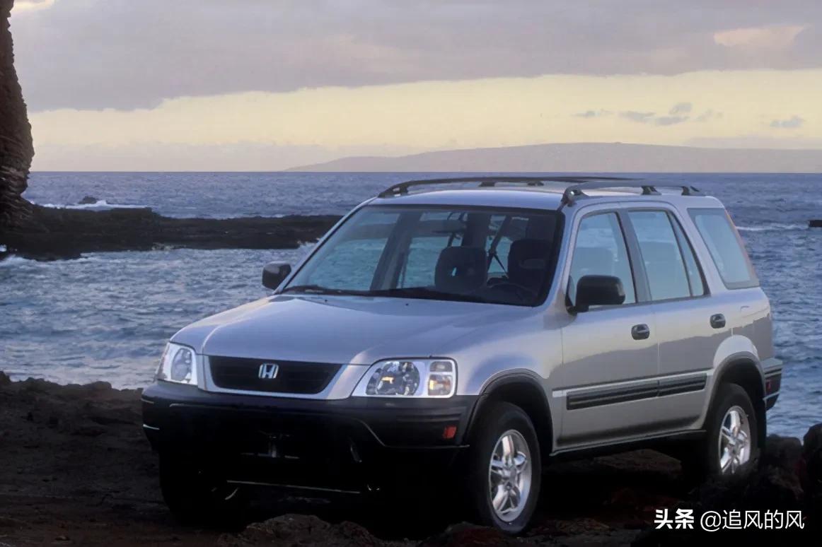 1995年,本田推出了基于civic(思域)打造的suv车型