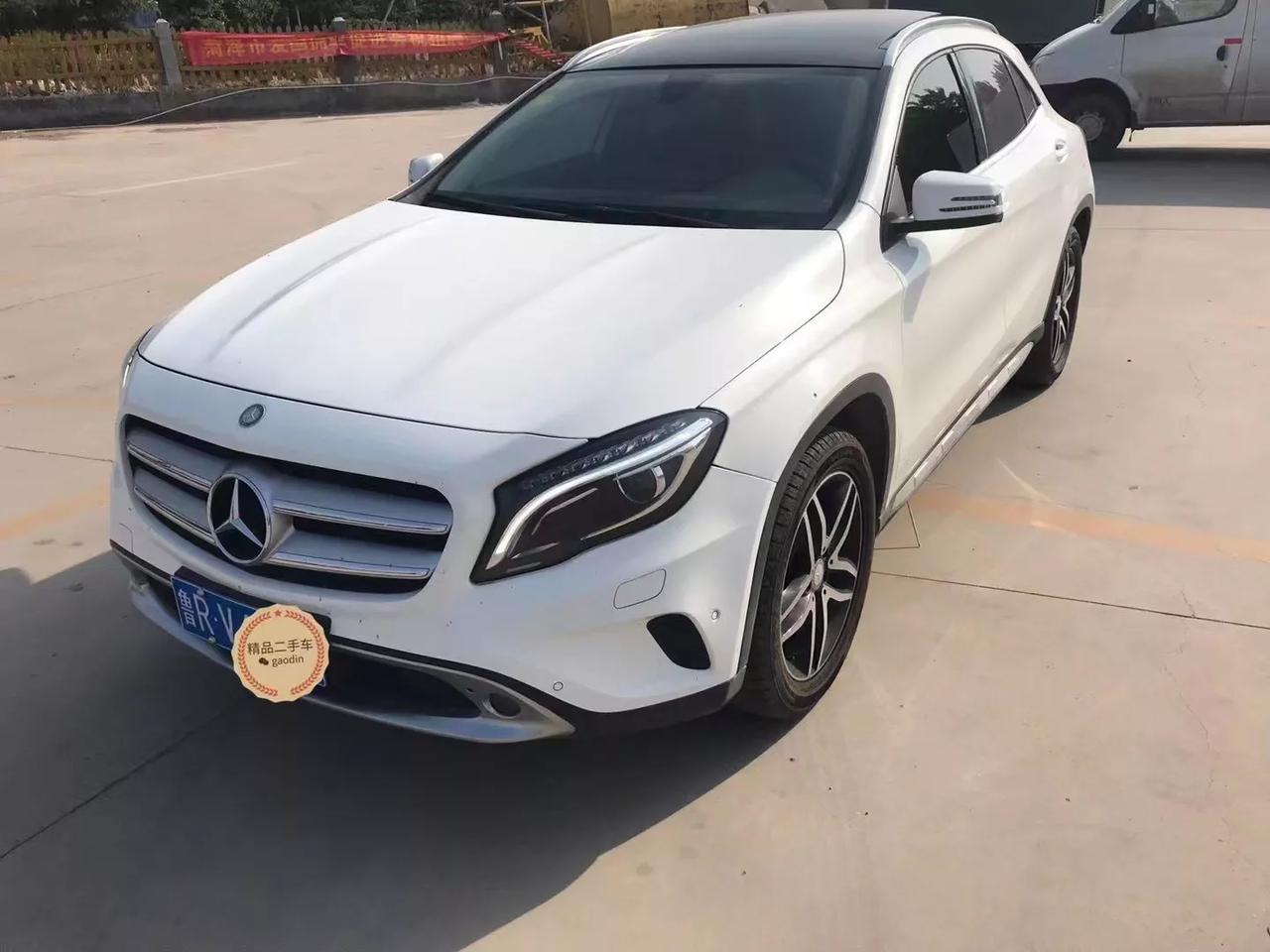 奔驰gla200配置自己百度女士专用车费用全年17年16t动力充沛超车便捷