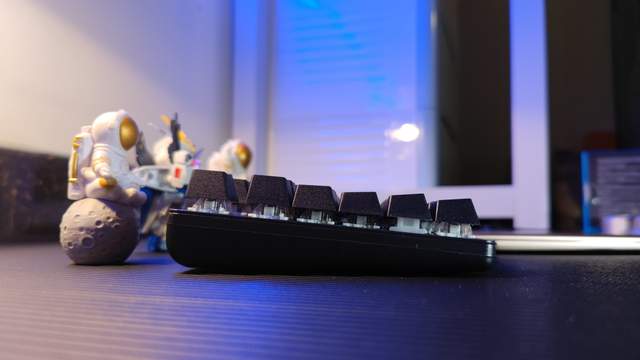 百元级别竟然是三模？而且是“海王”？！随意切换无压力！