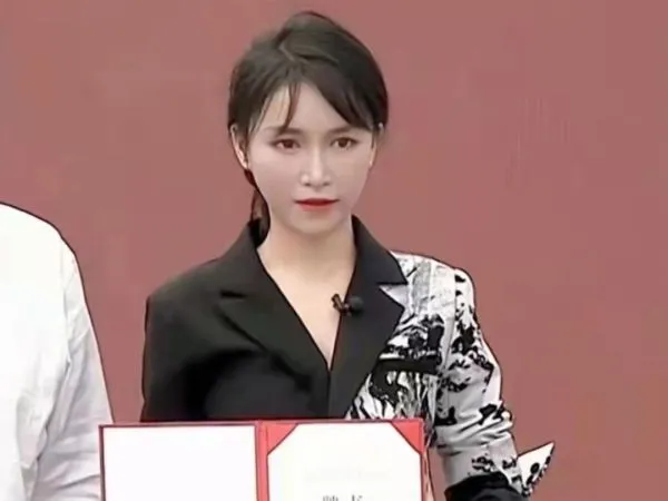 微念向子柒文化转让李子柒商标 微念和李子柒的纷争到底谁才是输家？