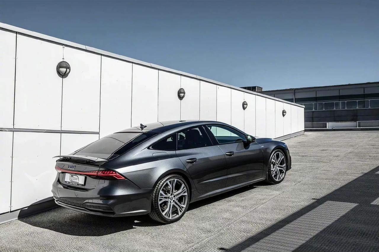 奥迪a7大溜背比较适合年轻朋友