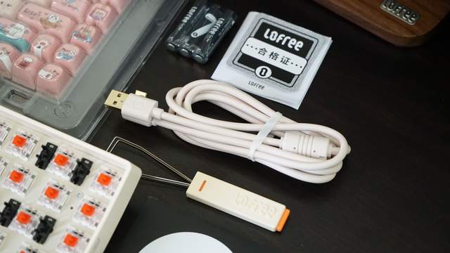 始于颜值，忠于体验！好看又好用非属洛斐小翘机械键盘莫属