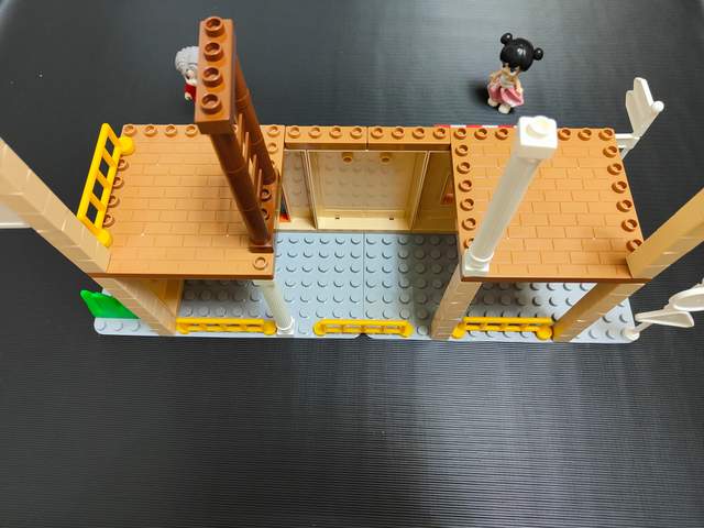 家有小小建筑师，自己在家DIY建造别墅是什么体验？