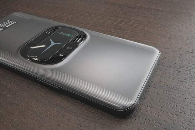 重度游戏患者首选：拯救者Y90电竞手机体验