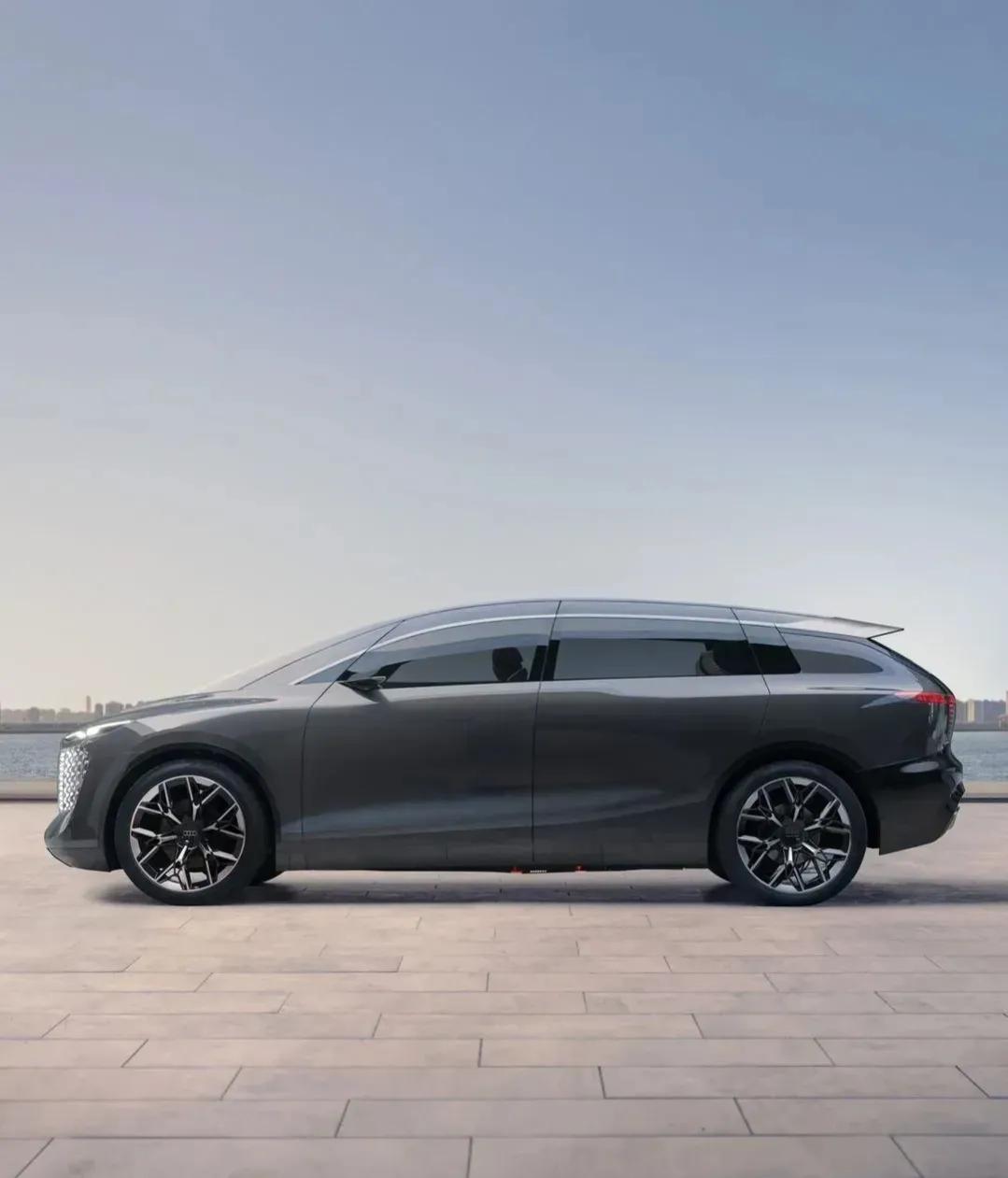 这是目前看到的最具震撼的mpv设计,这款奥迪mpv是最近十年