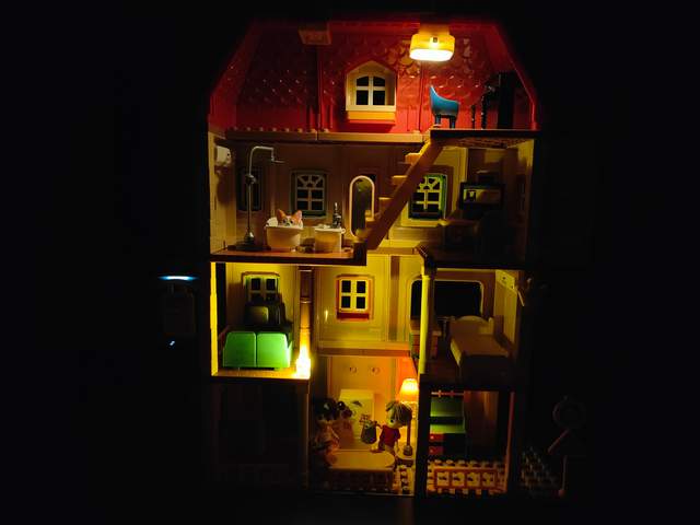 家有小小建筑师，自己在家DIY建造别墅是什么体验？