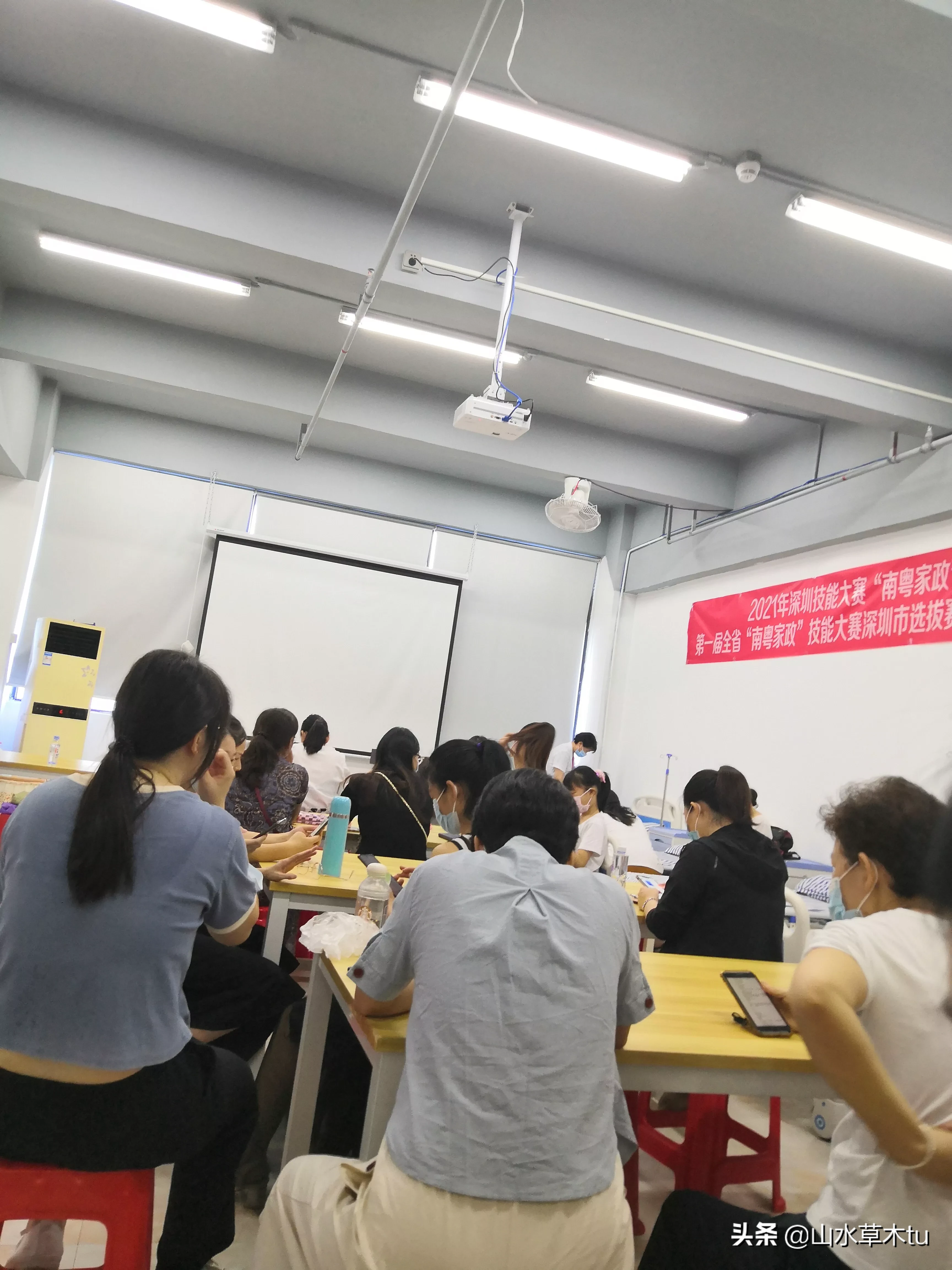 丰都月嫂培训教程班 丰都正规月嫂培训班哪里有